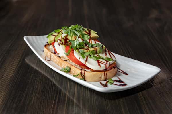 OPEN FACED CAPRESE
