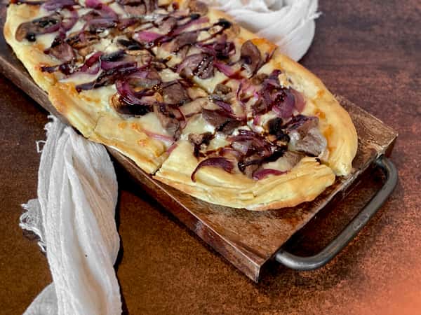 Grilled Steak Flatbread