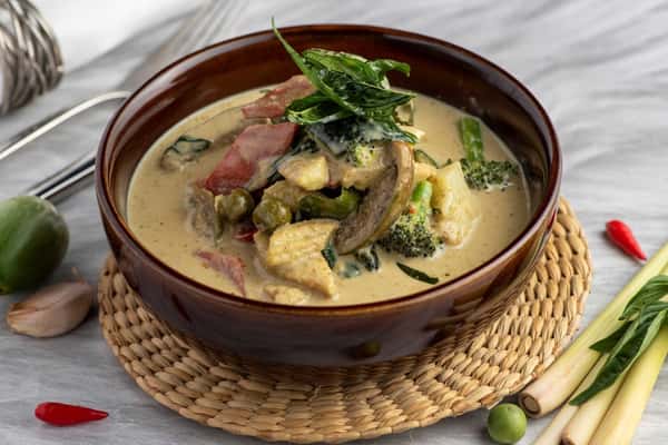 Chicken in Thai Green Curry (GF)