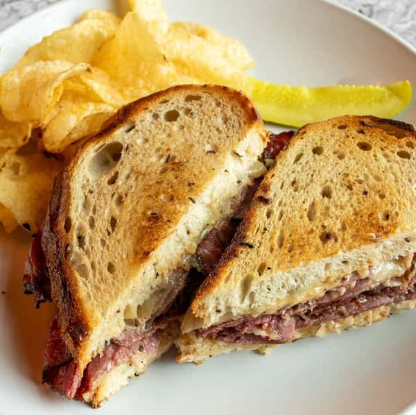PASTRAMI REUBEN