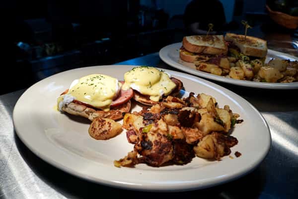 Eggs Benedict