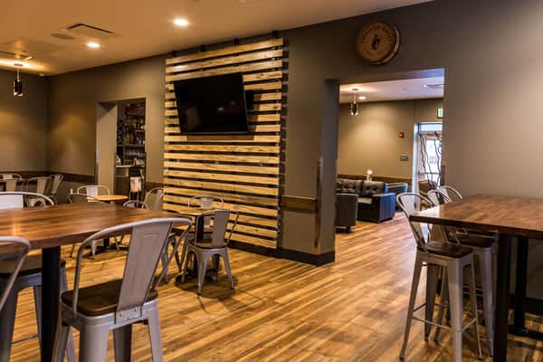 cigar lounge