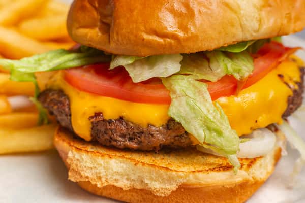 cheeseburger deluxe