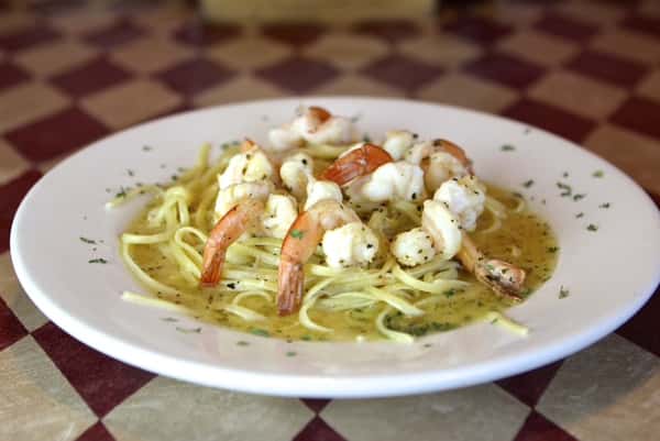 seafood linguini with shrimp