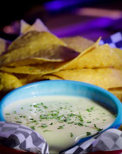 Papis Famous Queso Dip