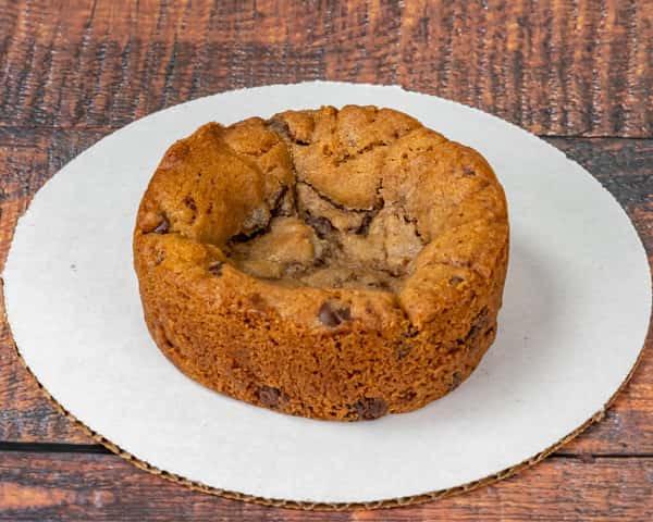 Deep Dish Chocolate Chip Cookie