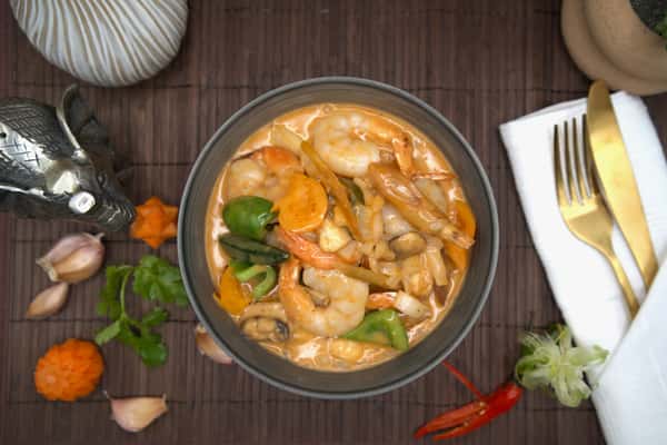 Red curry prawns