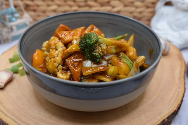Mix vegetable in garlic sauce