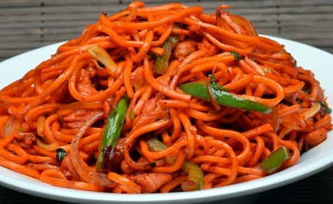 Veg szechuan chow mein