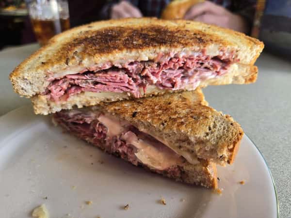 Pastrami Reuben