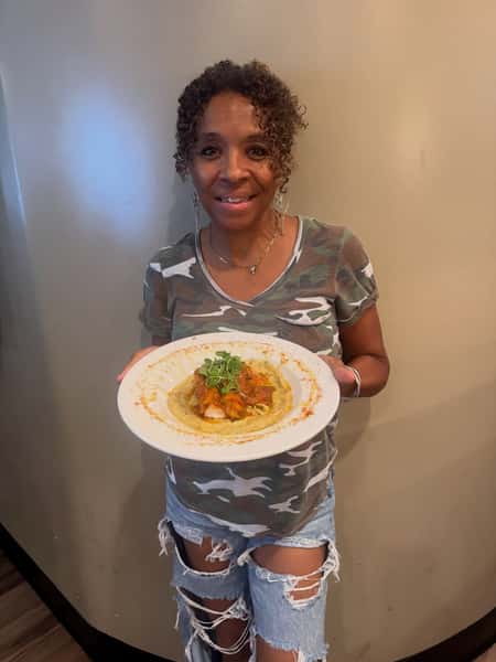 Peruvian Style Mahi-Mahi
Pan fried & finished w/ aji Amarillo sauce w/ tomato, red onion & cilantro served over roasted poblano & cauliflower puree
