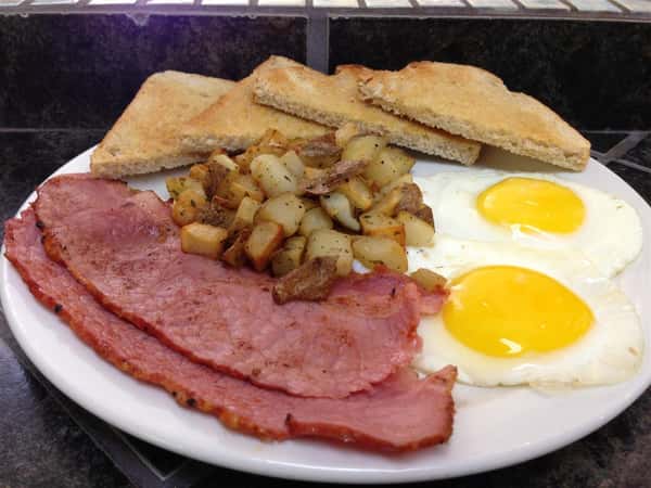 Traditional with Toast and Hashbrowns