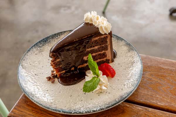 Chocolate Ganache Cake