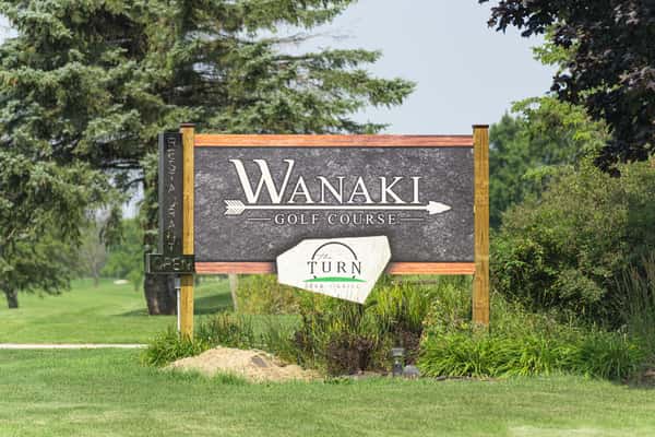 Wanaki Golf Club sign