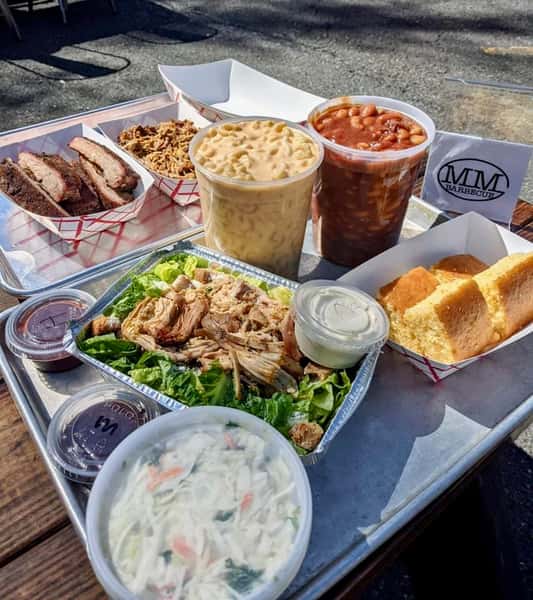 Minuteman Smokehouse & Grill Barbecue Restaurant in Morristown, NJ