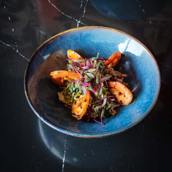 We serve more than just wings 😉 Our menu might surprise you. 🥗

#OverUnderPublicHouse #GlendaleEats #GameDayEats #GlendaleFoodie #SportsBarLA