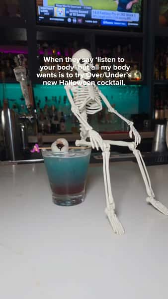 Our NEW Halloween cocktail has officially entered the chat, and trust us, it's worth getting dressed up for! 🕸️✨

Tag your cocktail partner and meet us at Over/Under for a little spooky season magic. 🥂

#OverUnderPublicHouse #HalloweenCocktails #SpookySeason #BurbankNightlife #HalloweenVibes