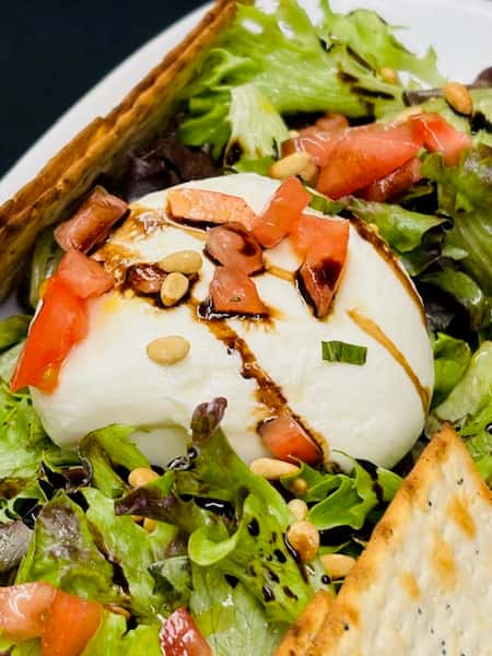 Burrata & Mixed field Greens