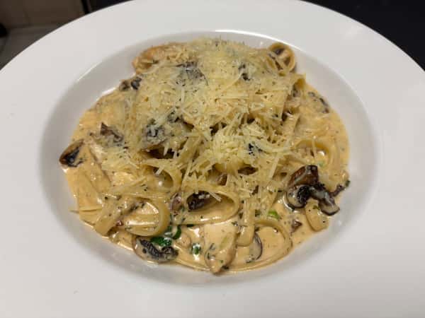 Chicken & Mushroom Fettuccini