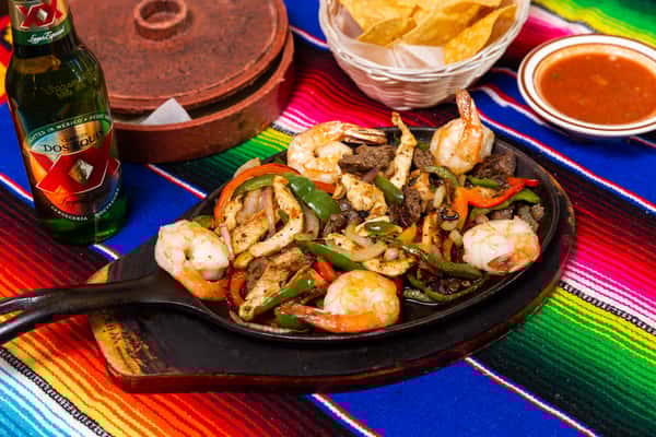 E-17 Domingos Trio Fajitas