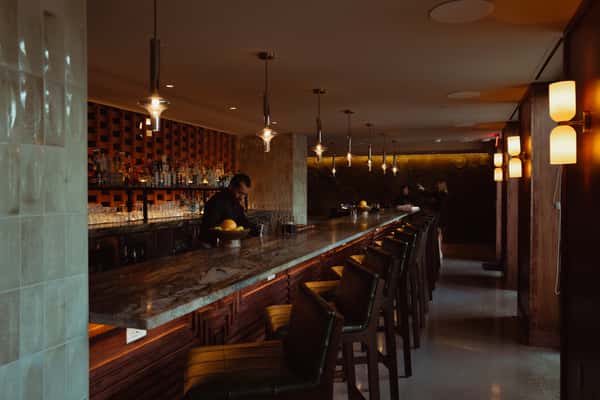 bar