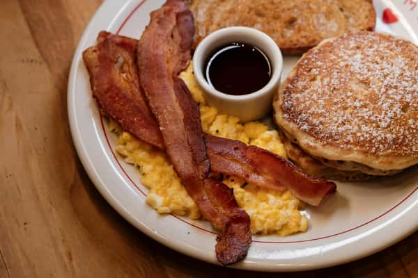bacon, eggs and pancakes