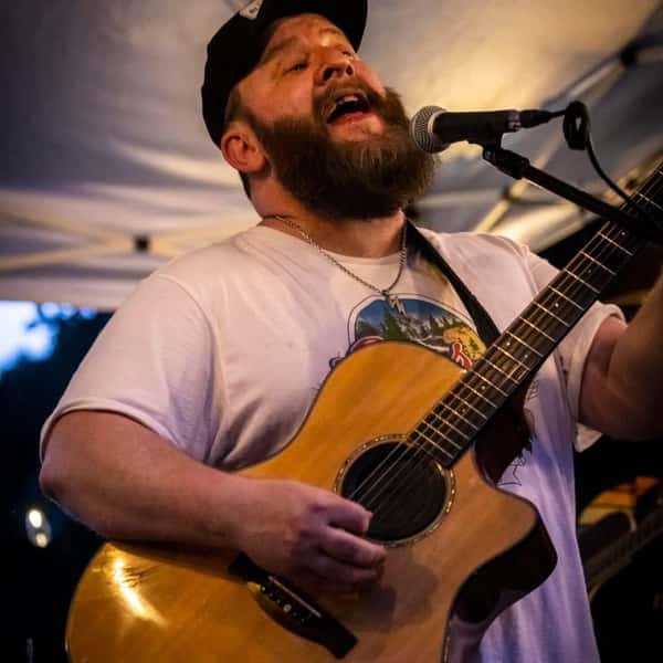 Live music at Cliff View