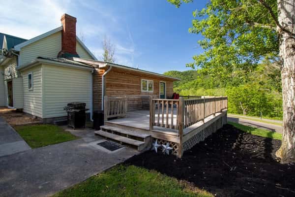 Deck