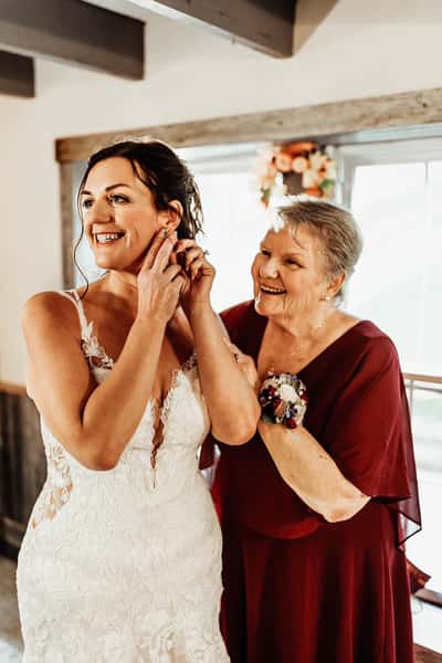 Bride getting ready with mom