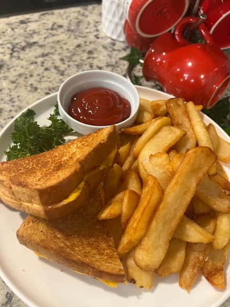 Grilled Cheese & Fries