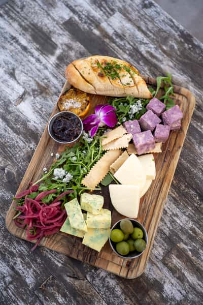 CHEESE BOARD