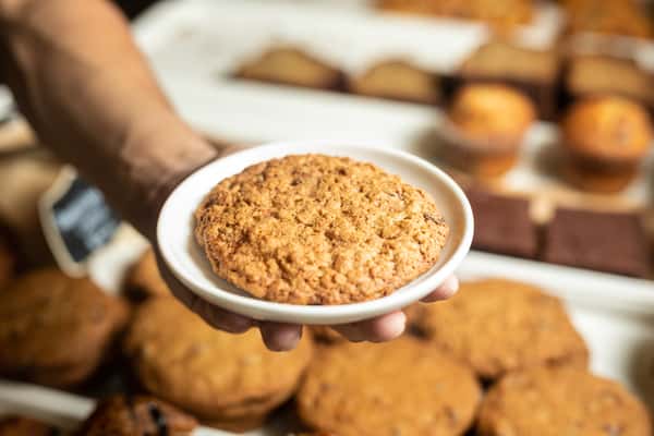 Oatmeal raisin cookie