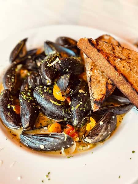 Steamed Mussels