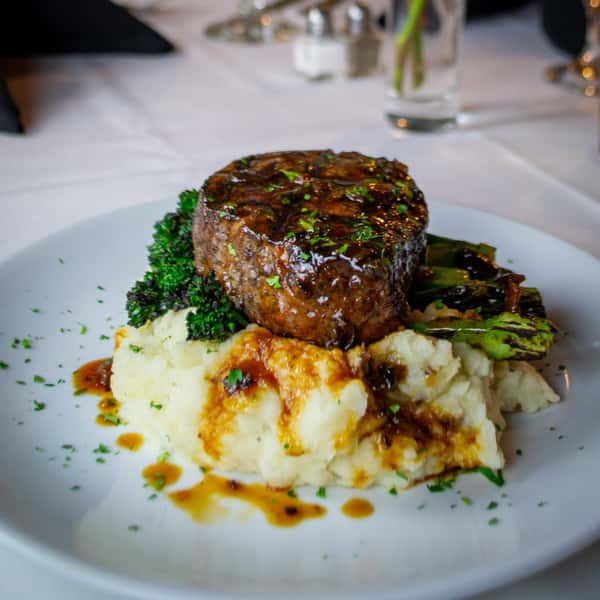 Steak and mashed potatoes dish