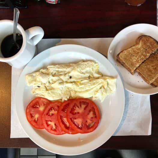 Egg Whites, Tomato & Whole Wheat Toast