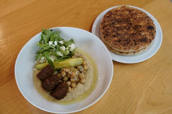 Falafel Hummus
