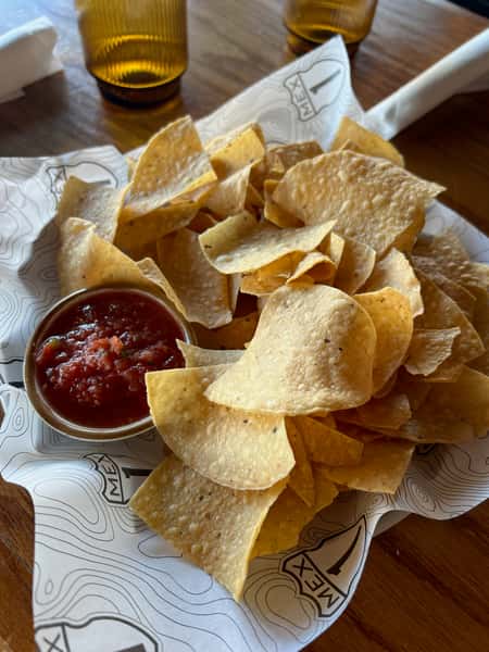 Salsa & Chips