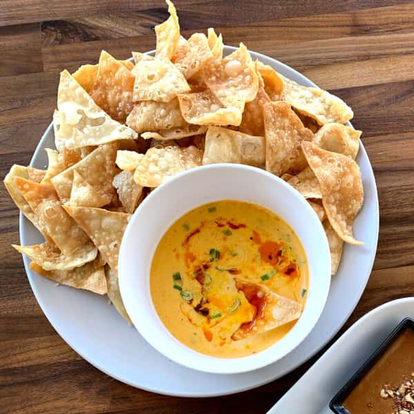 Quexo & Wonton Chips