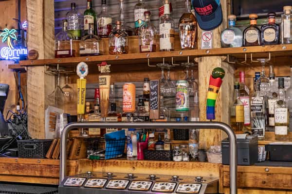 bar