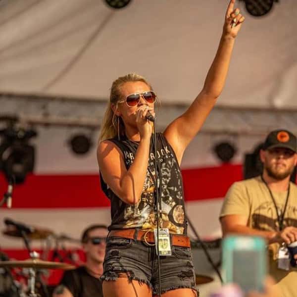 Taylor Richardson Duo