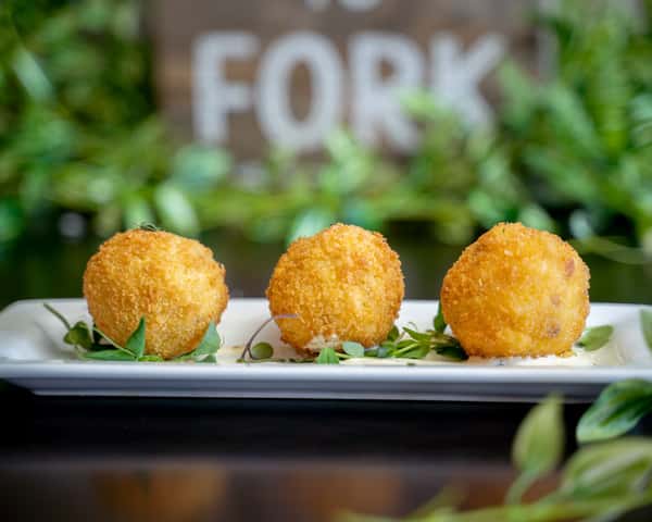 Buffalo Mac And Cheese Bites