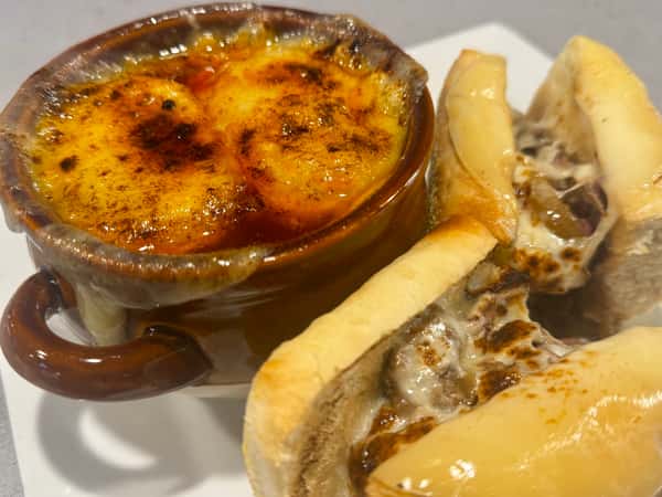 Soup with bread for dipping