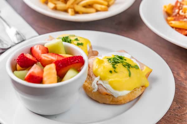 Ham Egg Benedict.