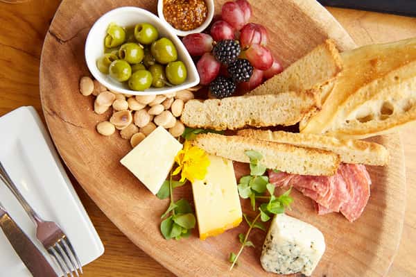 BUILD YOUR OWN CHEESEBOARD* (CHOOSE THREE)