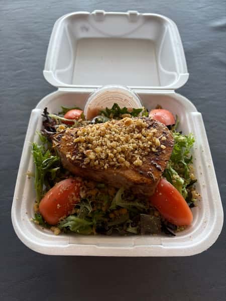 Grilled Tuna Steak Salad