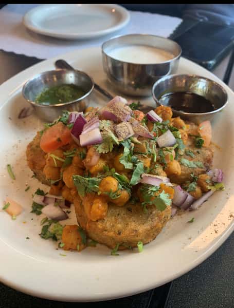 Aloo Tikki Chaat