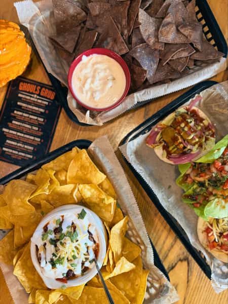 Spooky sips, festive bites, and all the Halloween vibes you need for the season! 👀✨
Haven’t stopped by yet? Join us this weekend for our Halloween party on this Saturday, October 31st, featuring Pantalones Tequila tastings, giveaways, and a costume contest!
#SlayStation #Taquerio #MysticCT #HalloweenVibes #HalloweenPopUp #Food