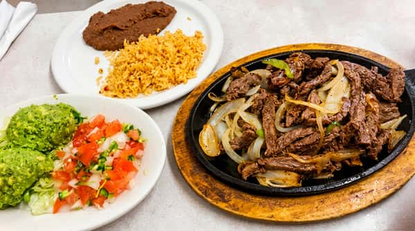 beef fajitas platter