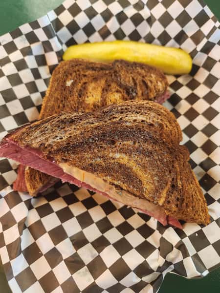 Pastrami Reuben