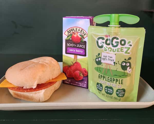 Kid's Pepperoni & Cheddar Slider